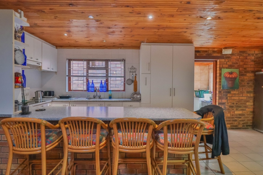 3 Bedroom Property for Sale in Kleinmond Western Cape